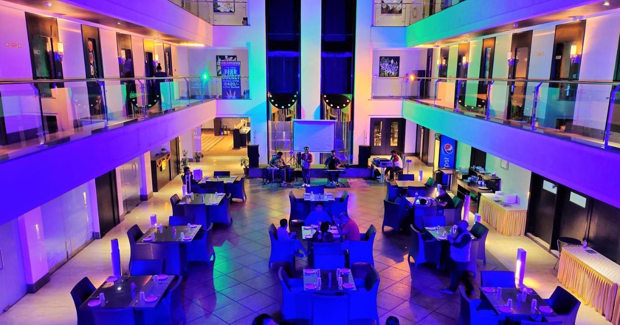 Hotel Grand Visava Lonavala Eksteriør billede