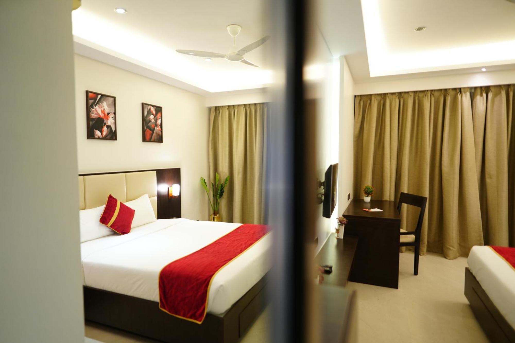 Hotel Grand Visava Lonavala Eksteriør billede