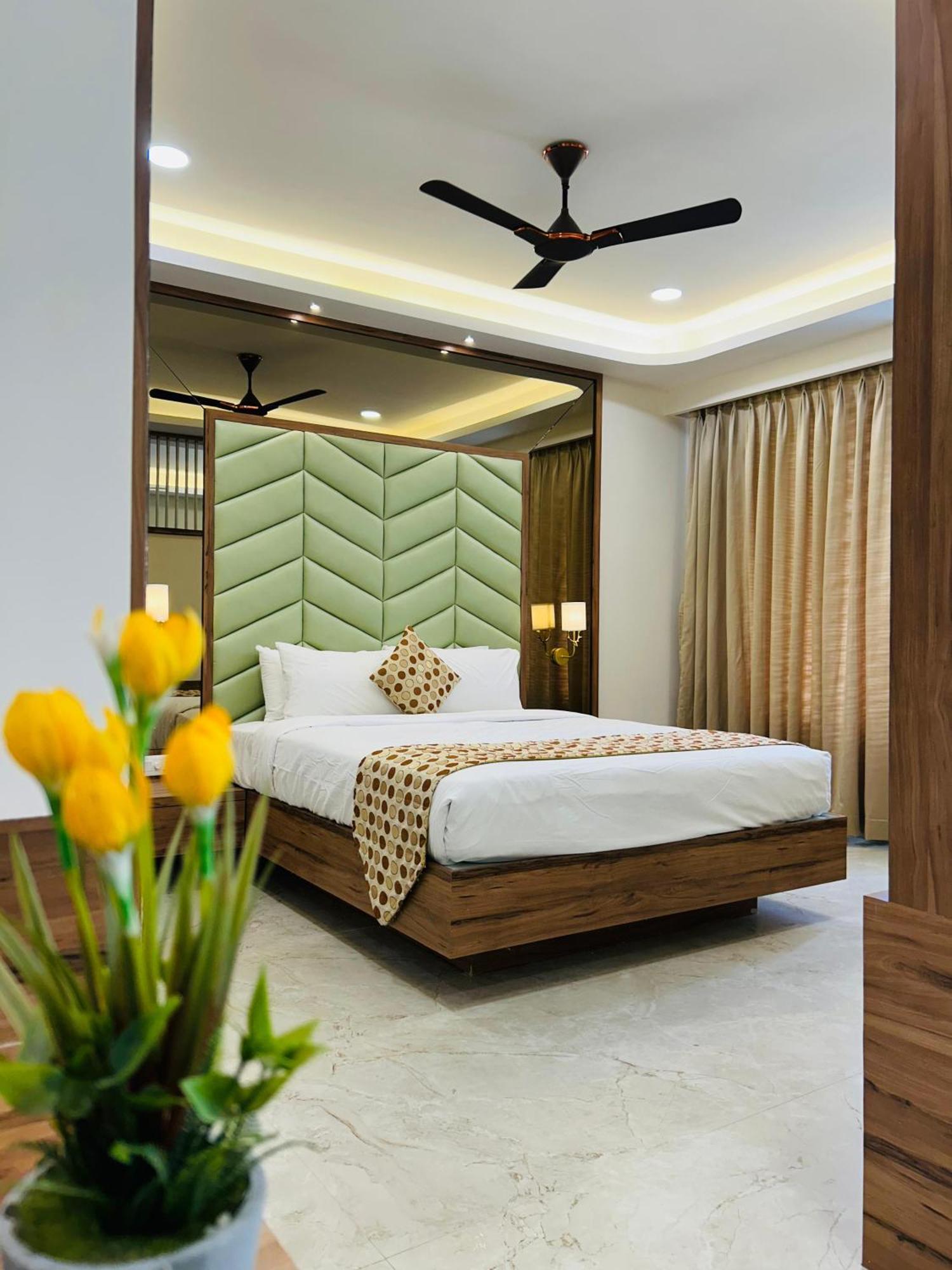 Hotel Grand Visava Lonavala Eksteriør billede