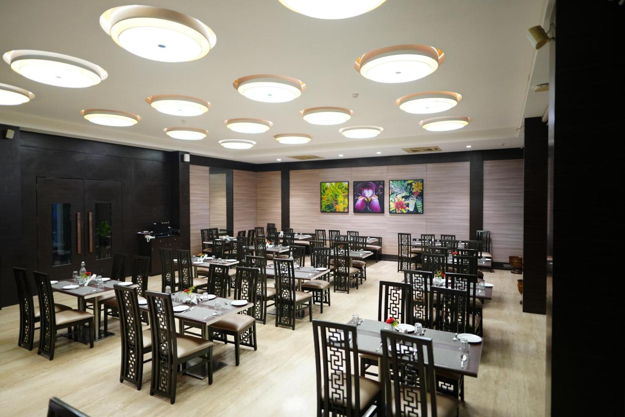 Hotel Grand Visava Lonavala Eksteriør billede