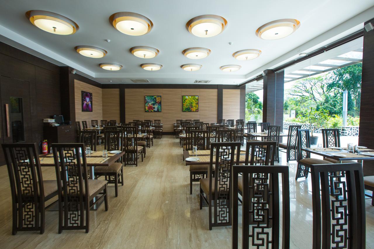 Hotel Grand Visava Lonavala Eksteriør billede