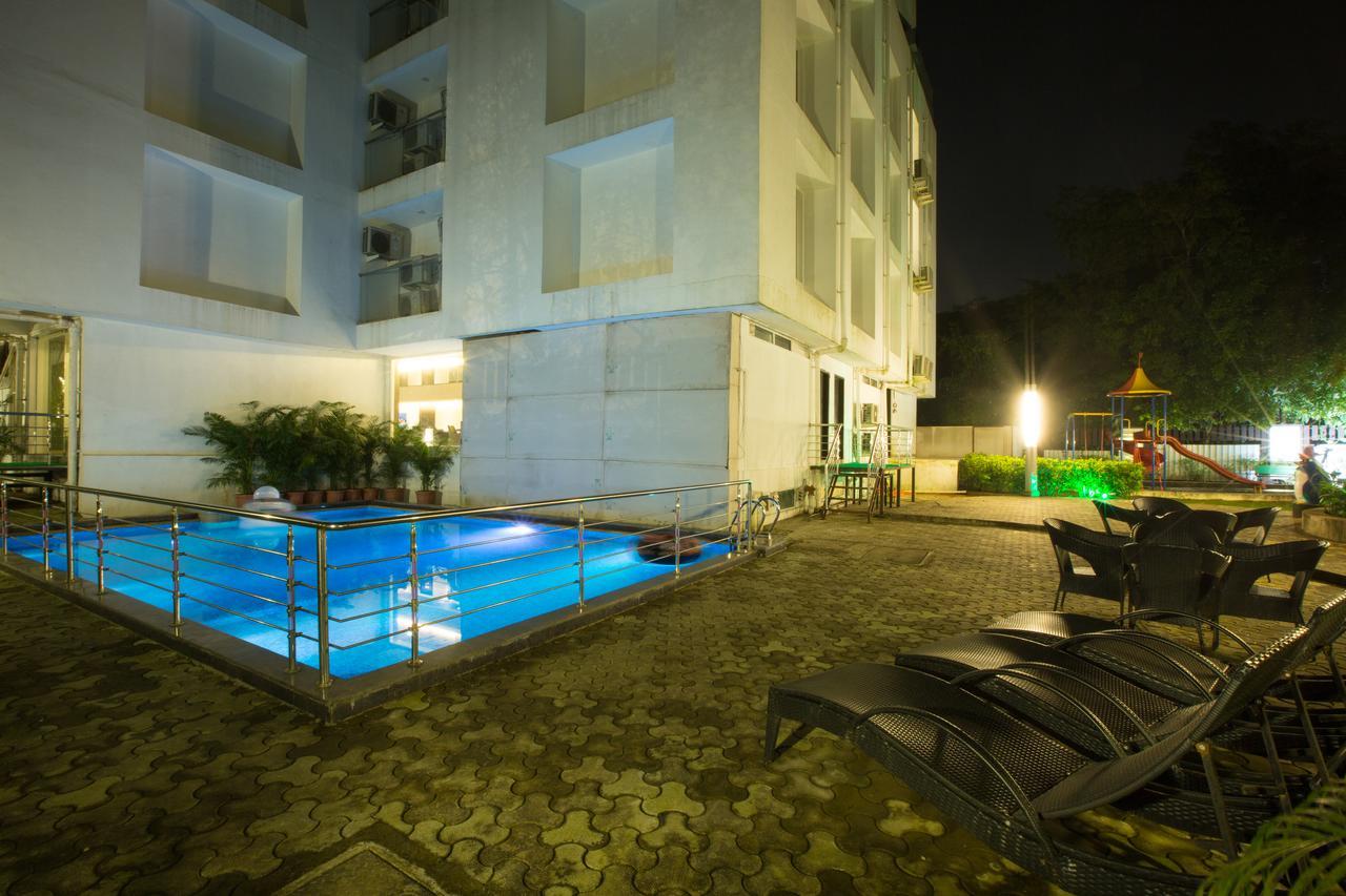 Hotel Grand Visava Lonavala Eksteriør billede