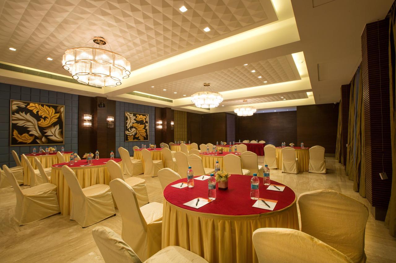 Hotel Grand Visava Lonavala Eksteriør billede