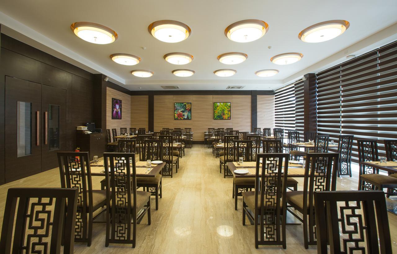 Hotel Grand Visava Lonavala Eksteriør billede