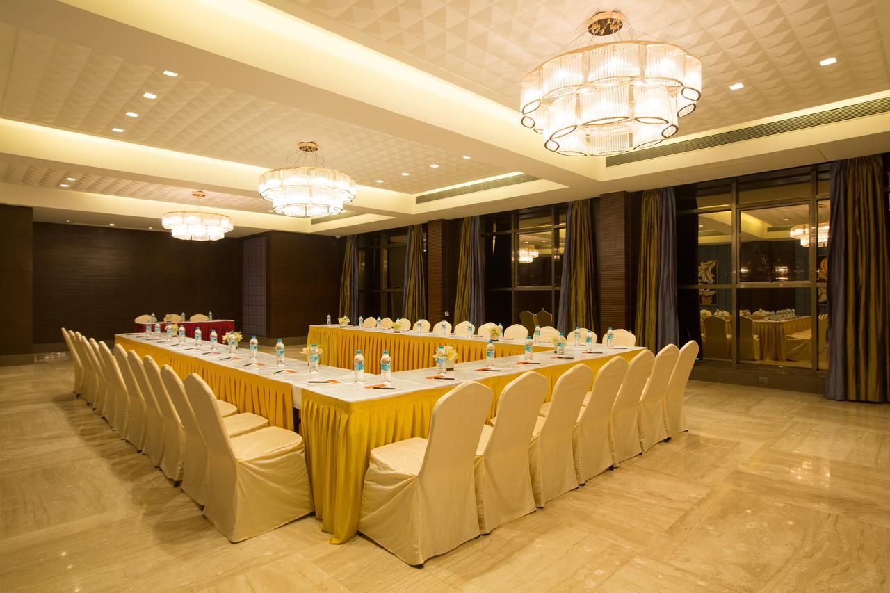 Hotel Grand Visava Lonavala Eksteriør billede